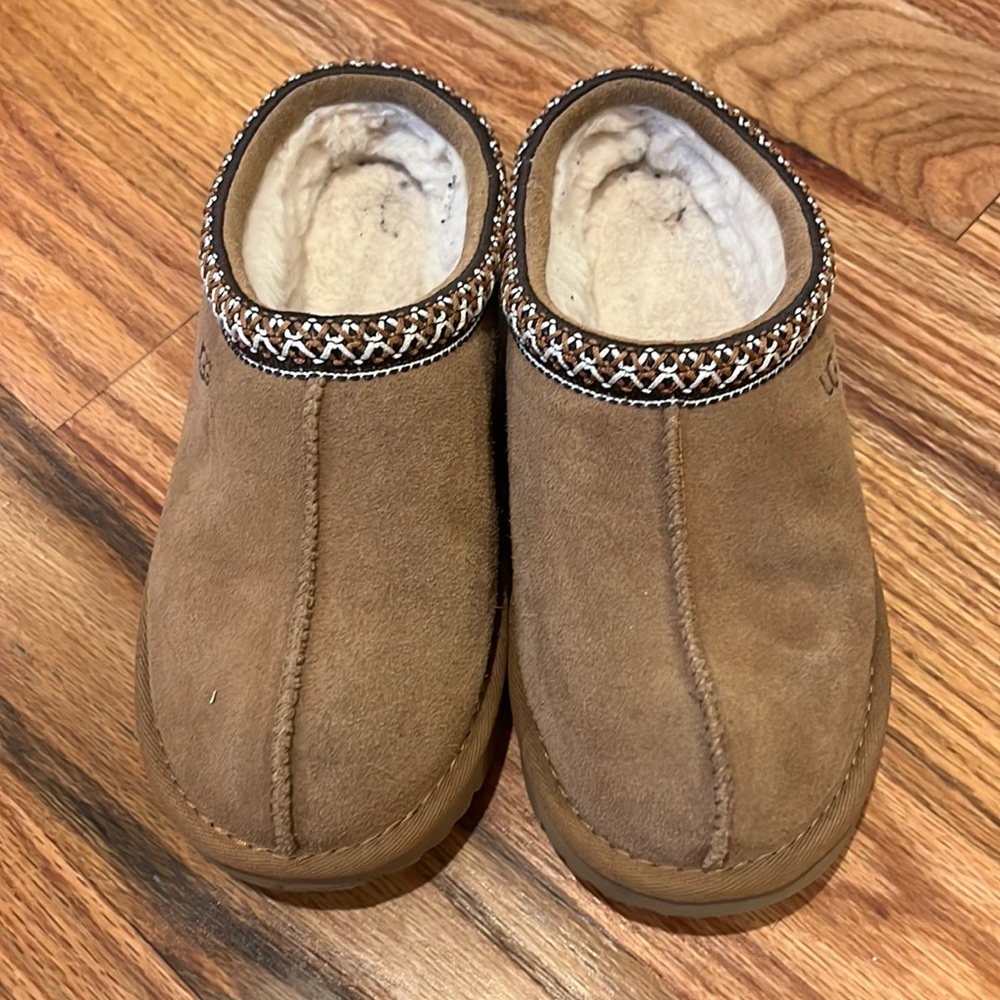 Ugg slippers
